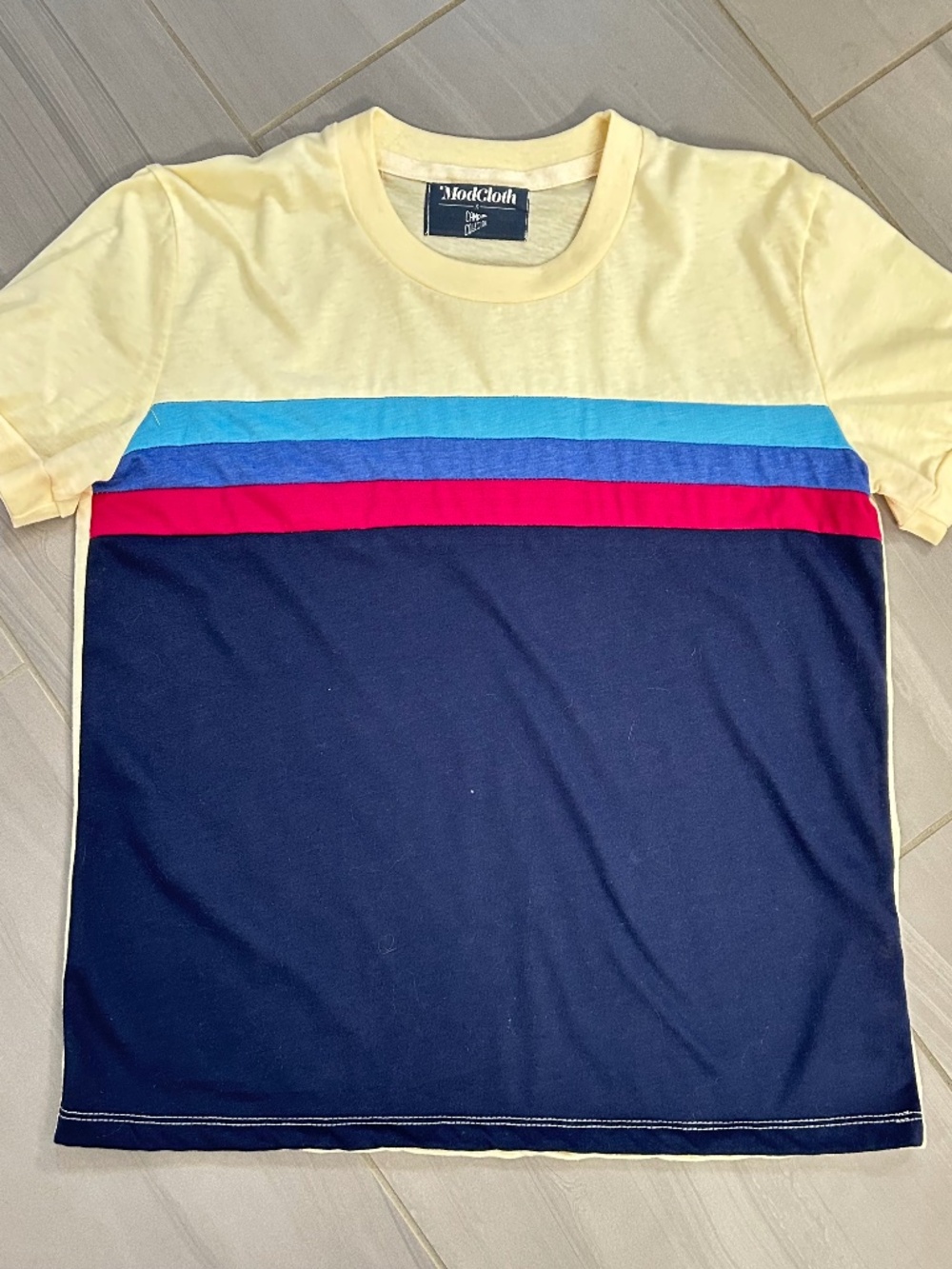 Camp Collection by Modcloth Ivory and Navy tee/t-shirt, size large